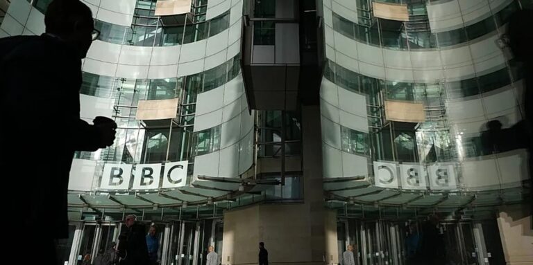 BBC do të shkurtojë deri në 2,000 vende pune në dy vitet e ardhshme