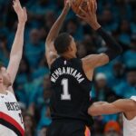 Wembanyama brilant shkatërron Blazers dhe thyen rekordin 26-vjeçar