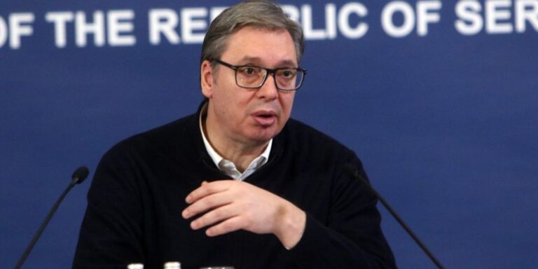 Mediumi serb: BE do të ngrijë 1.5 miliard euro fonde të destinuara për Serbinë