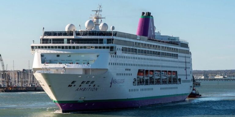 Franca izolon më shumë se 1,700 persona në një anije turistike pas dyshimeve për shpërthim të norovirusit
