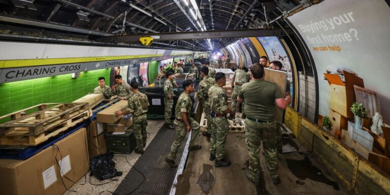 Britania simulon luftën me Rusinë – nisin stërvitjet ushtarake në metrotë e vendit