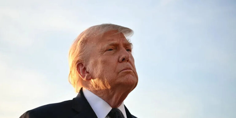 Trump thotë se SHBA-të mund të “marrin kontrollin” e ngushticës nëse nuk arrihet marrëveshja, kërcënon delegacionin iranian