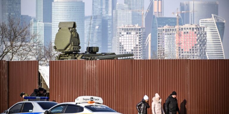Frikësohet Putin, Rusia përqendron mbrojtjen ajrore rreth Moskës