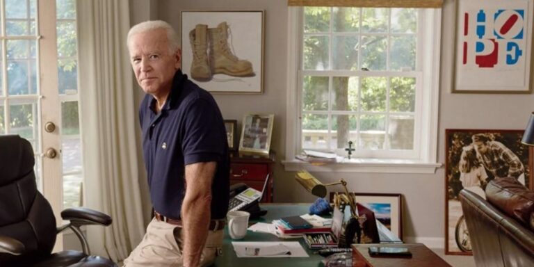Biden me libër të kujtimeve, data e botimit mund të shkaktojë pakënaqësi te demokratët