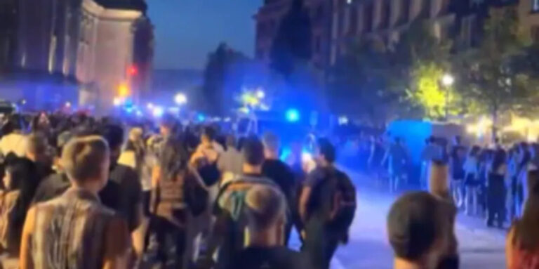 Anulohet parada e krenarisë në Berlin, vetura shtyp pjesëmarrësit – raportohet për të lënduar