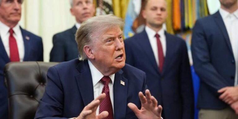 Trump vazhdon të kërcënojë Iranin
