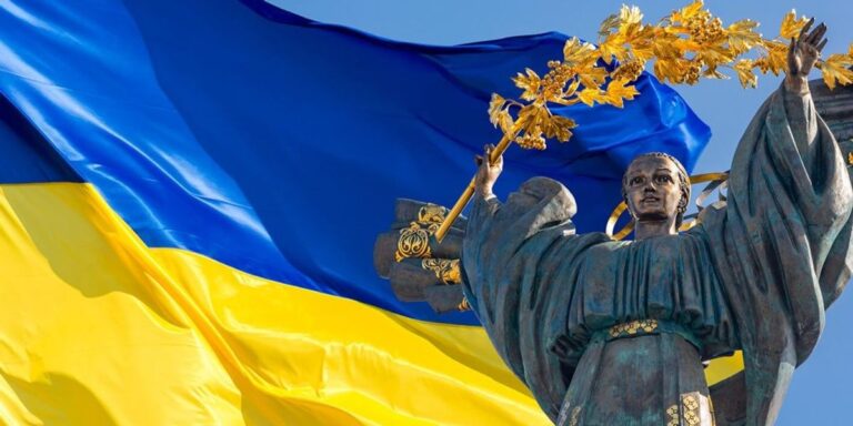 Ukraina shënon 35-vjetorin e pavarësisë nën hijen e luftës