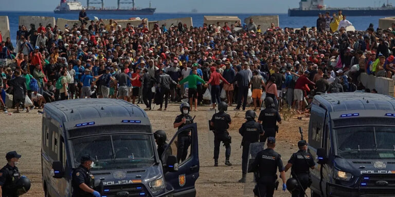 Spanja ndan 165 milionë euro për rimëkëmbjen e Ceutës pas krizës së emigrantëve