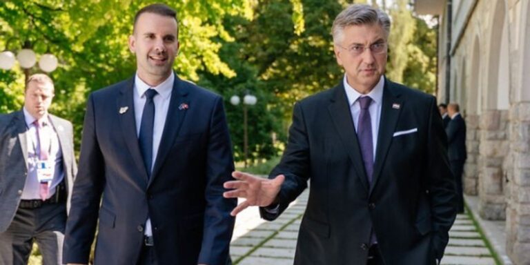 Kroacia i vendos tetë kushte Malit të Zi për anëtarësim në BE